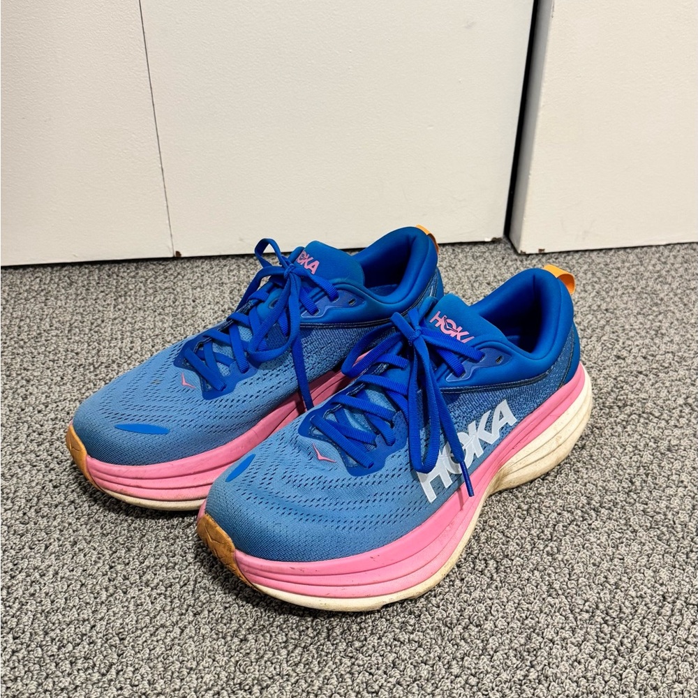 Hoka bondi 8 sneakers